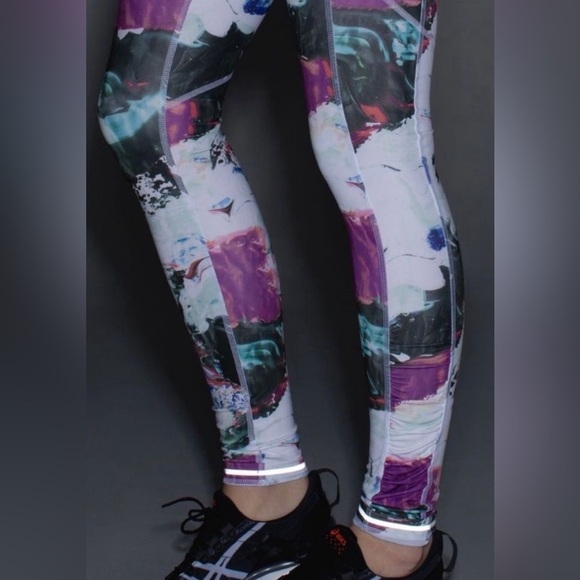 Lululemon Speed Tight III Luxtreme
Pigment Wave Leggings Black/Plum HTF RARE 6 - Picture 2 of 8